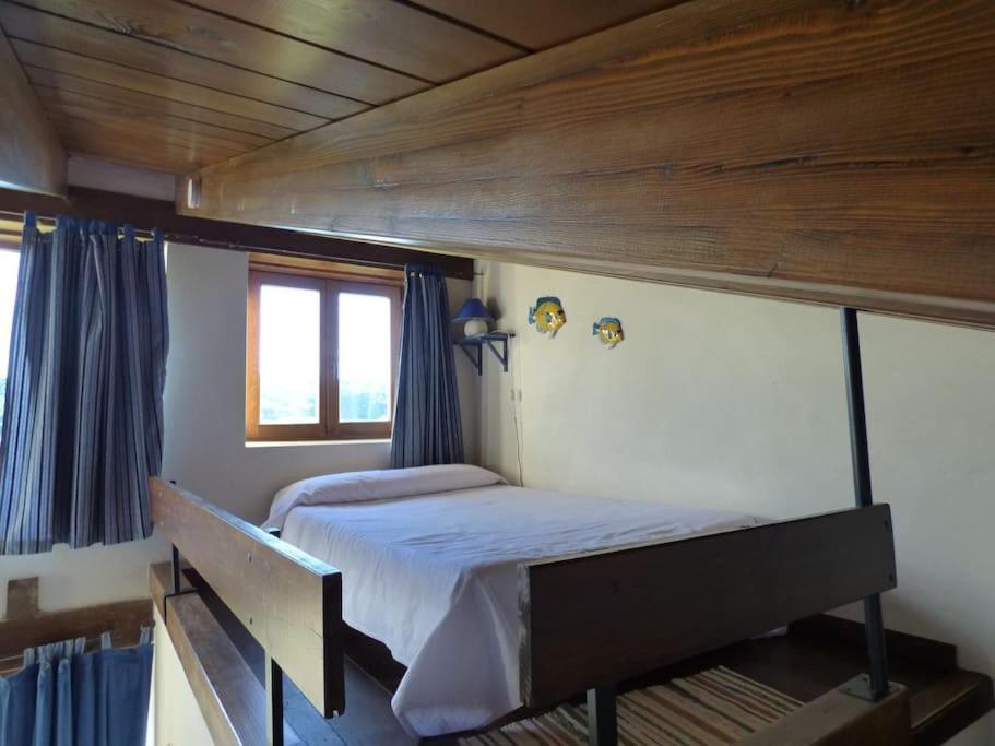 Hotel Albergue Bioclimatico Sabinares Del Arlanza Puentedura Bagian luar foto