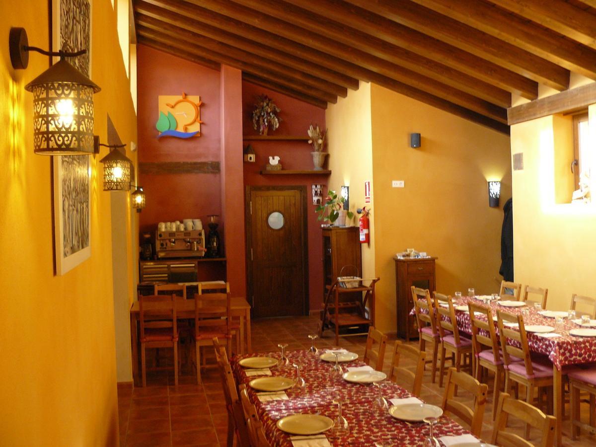 Hotel Albergue Bioclimatico Sabinares Del Arlanza Puentedura Bagian luar foto