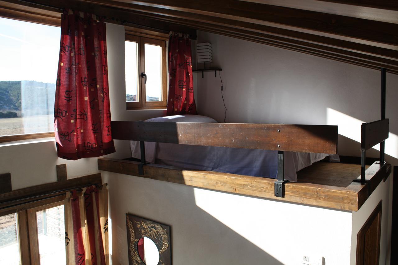 Hotel Albergue Bioclimatico Sabinares Del Arlanza Puentedura Ruang foto