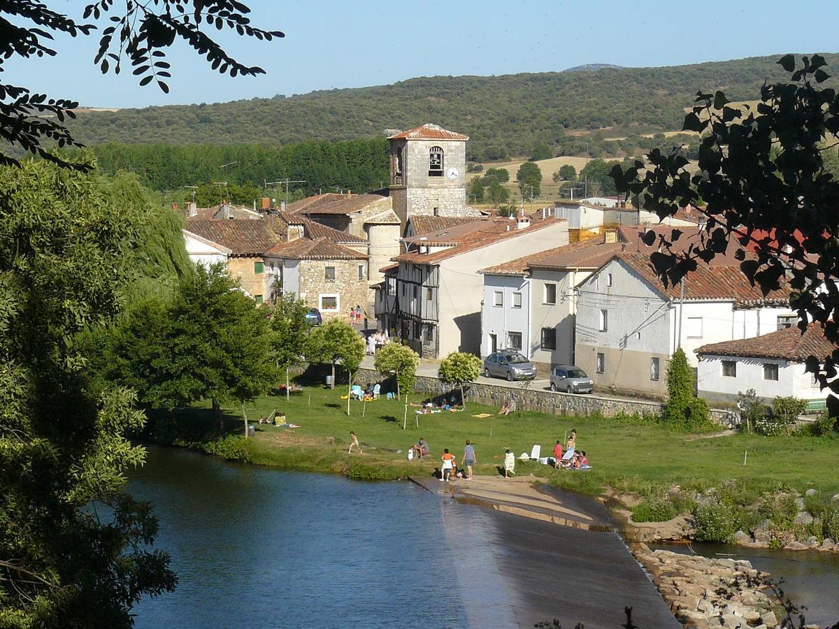 Hotel Albergue Bioclimatico Sabinares Del Arlanza Puentedura Bagian luar foto