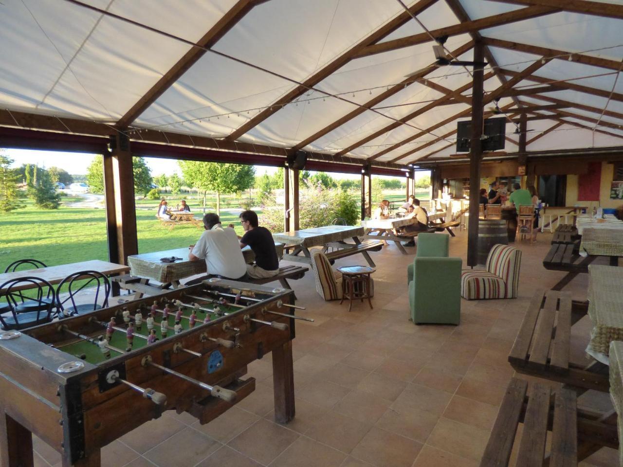 Hotel Albergue Bioclimatico Sabinares Del Arlanza Puentedura Bagian luar foto