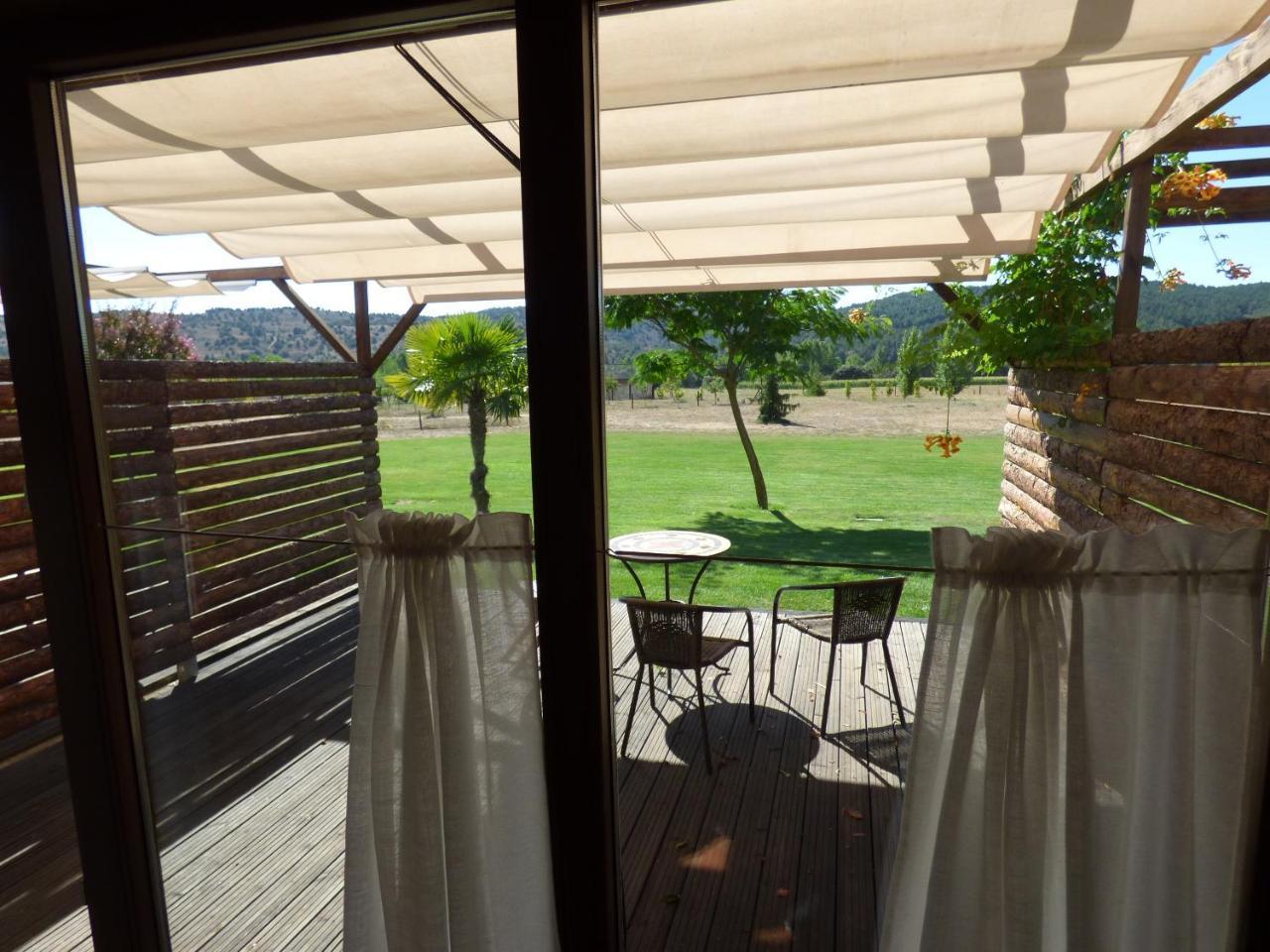 Hotel Albergue Bioclimatico Sabinares Del Arlanza Puentedura Bagian luar foto